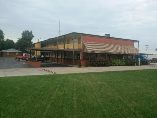 Big Bend Traveler'S Inn Great Bend Exterior foto